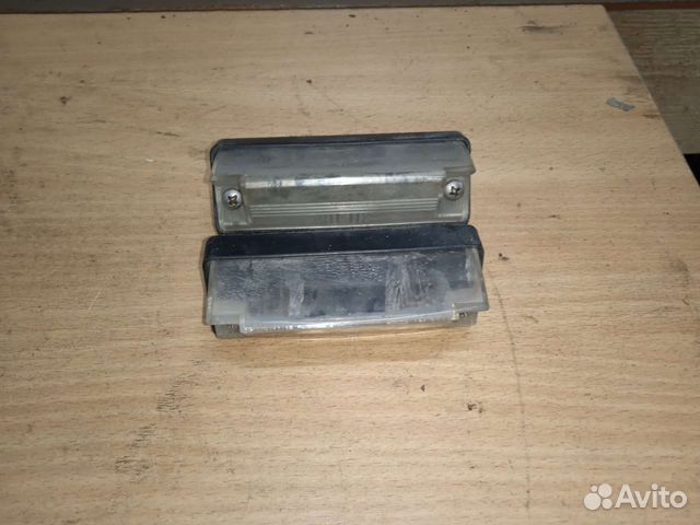 Фонарь подсветки номера Mitsubishi carisma