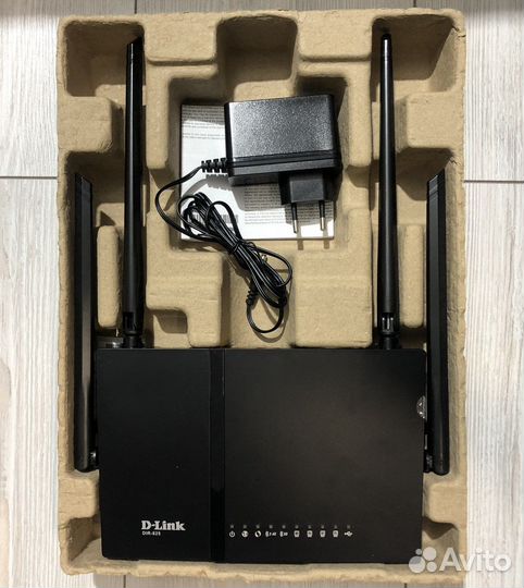 Wi-Fi роутер D-Link DIR-825/RU/R, AC1200, черный