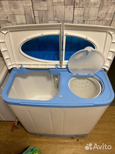 Активаторная стиральная машина Renova с отжимом