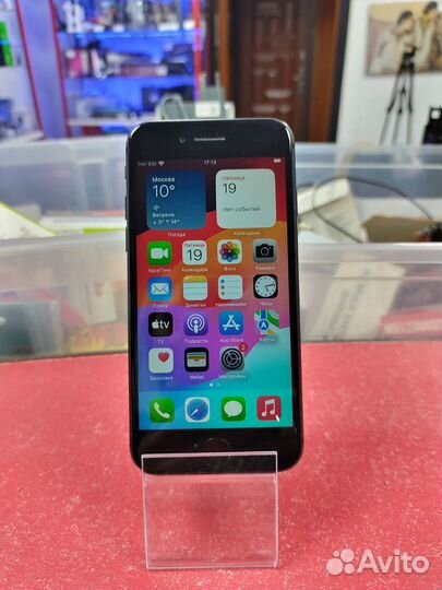 iPhone SE, 64 ГБ