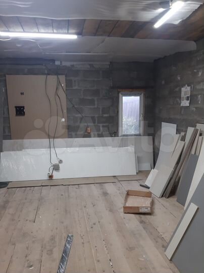 Гараж, > 30 м²