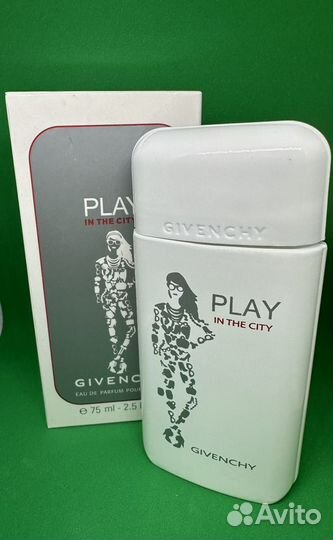 Givenchy play IN THE city