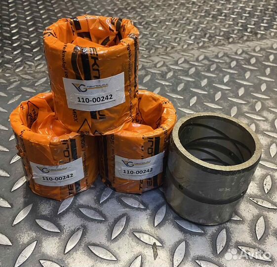 Втулка 110-00242