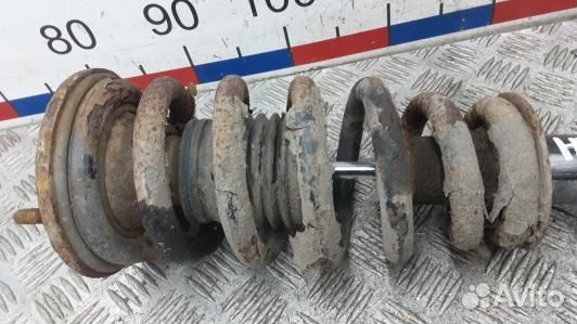 Стойка передняя левая mitsubishi L200 K4T (HEA33SJ