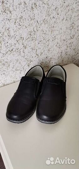 Туфли на мальчика 29р