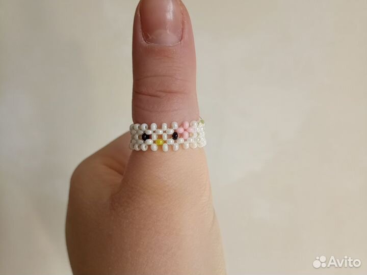 Кольцо из бисера