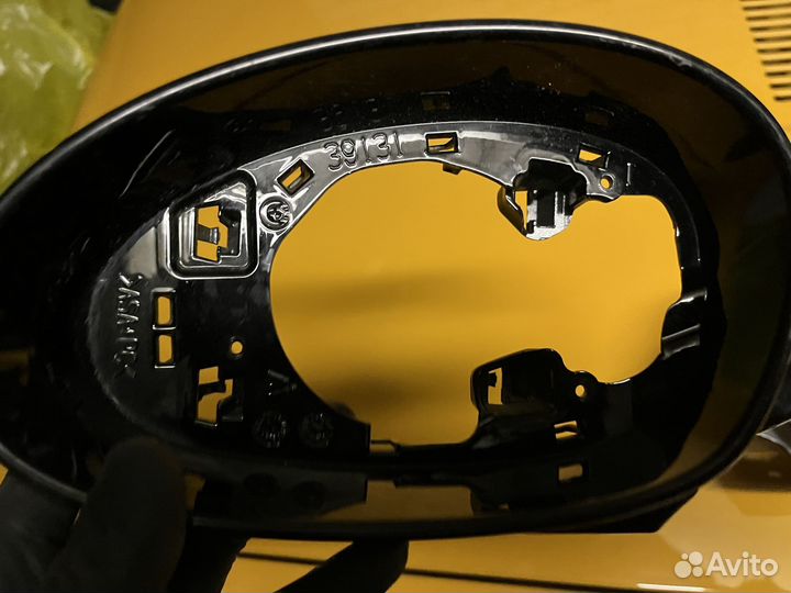 Рамка зеркала bmw E90 M-пакет