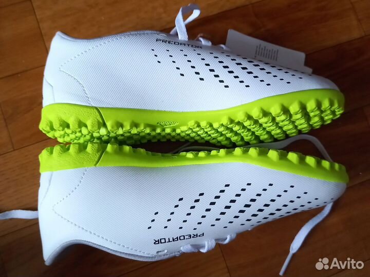 Сороконожки Adidas Predator 33