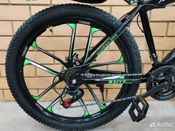 Велосипед на литых дисках 26 дюймов, ч/зел