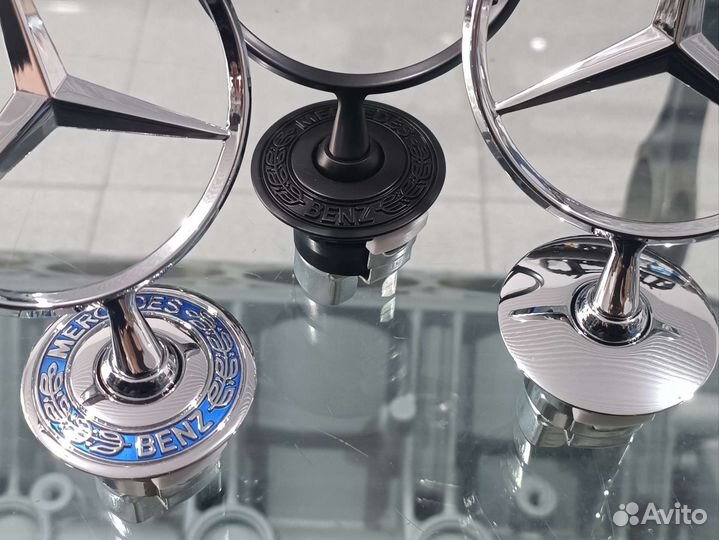 Знак на капот mercedes