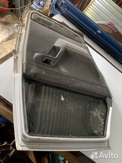 Дверб ваз 2110