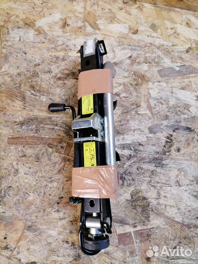 Домкрат Audi A4 B8