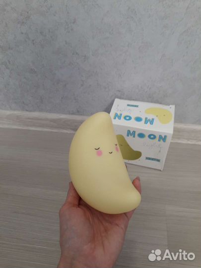 Новый ночник Полумесяц на батарейках