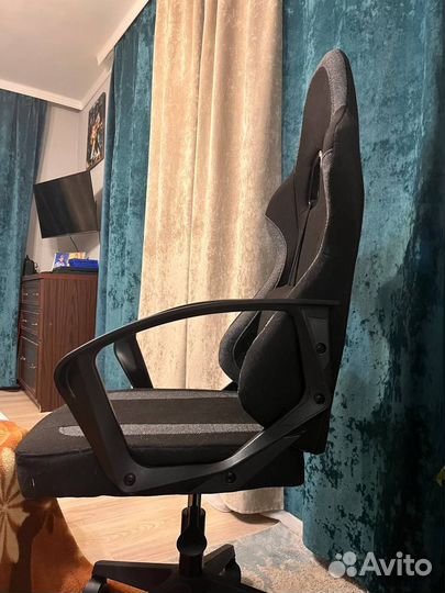 Компьютерное кресло