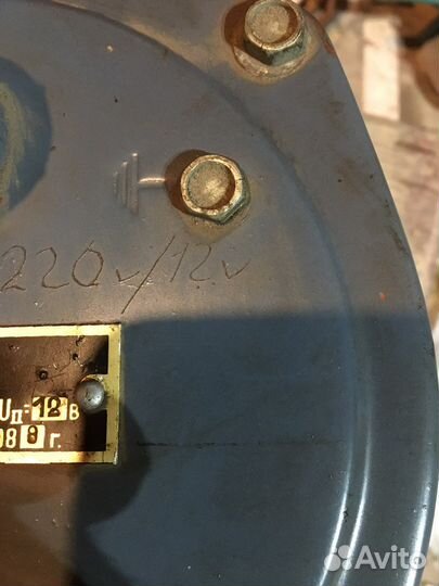 Понижающий трансформатор 220 12