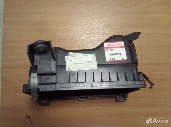 Корпус фильтра Mitsubishi Colt (Z3) 2003-2012