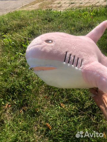 Мягка игрушка акула
