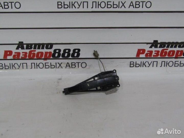 Ручка двери передняя правая Opel Astra J хетчбек