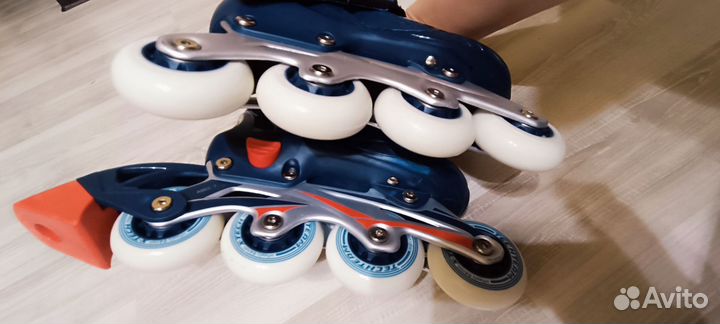 Роликовые коньки и защита