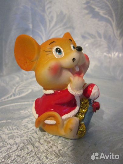 Фигурка Довольный мышонок