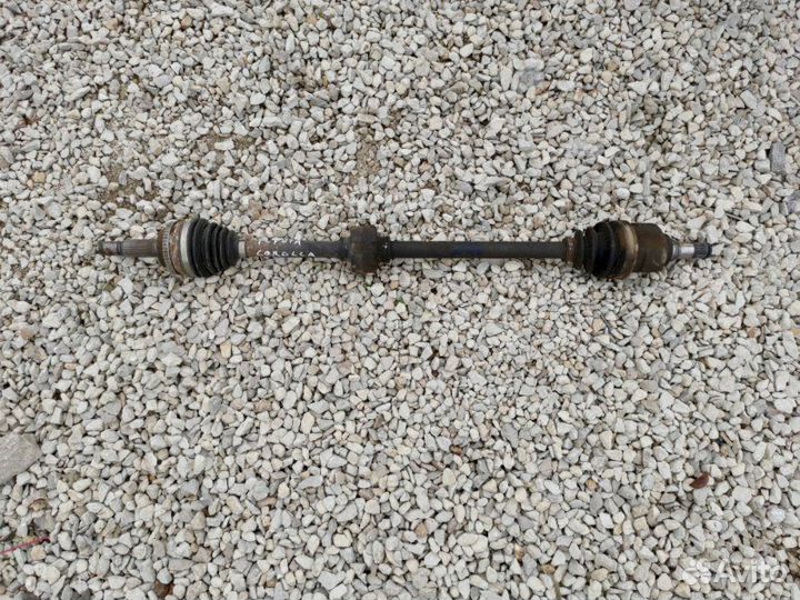 Полуось (привод) передний правый Toyota Corolla