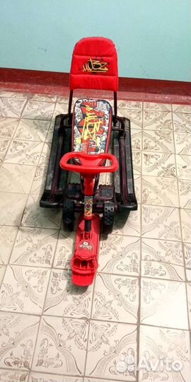 Детский снегокат с колесами