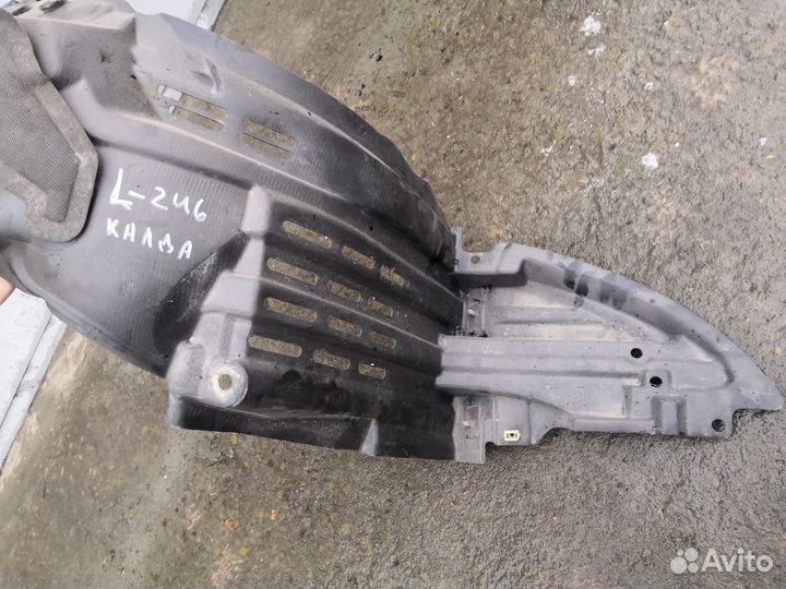 Подкрылок передний левый Toyota Caldina AT246