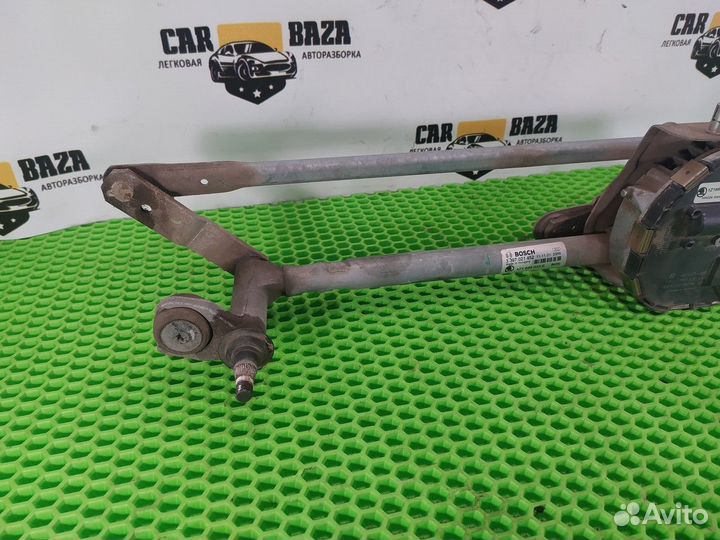 Трапеция стеклоочистителей с моторчиком