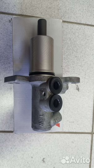 Главный тормозной цилиндр Пассат Б5+