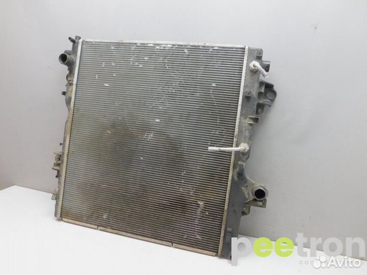 Б/У Б/У Радиатор охлаждения б/у 1640030390 toyota