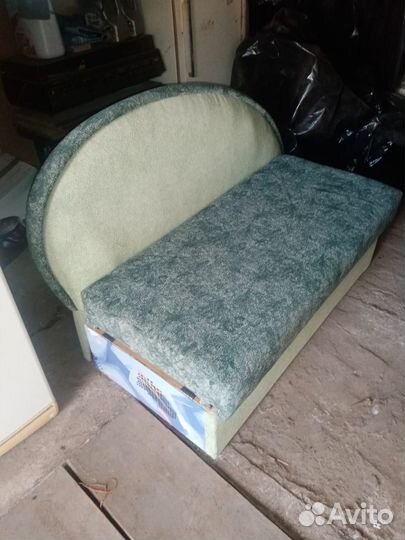 Диванчик детский