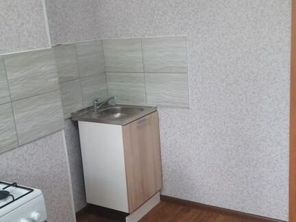 2-к. квартира, 47,6 м², 1/9 эт.