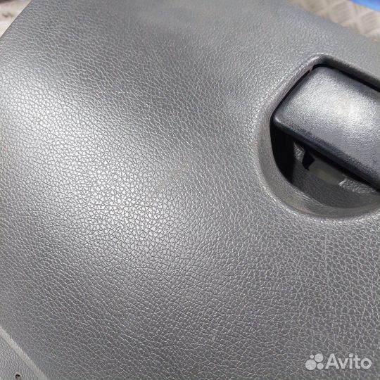 Бардачок Renault Logan K7J 2006