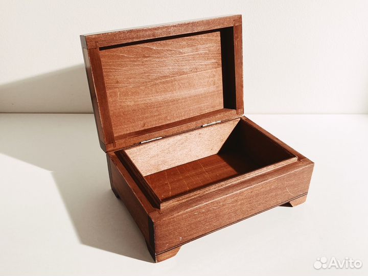 Старинная шкатулка Абрамцево-кудринская резьба