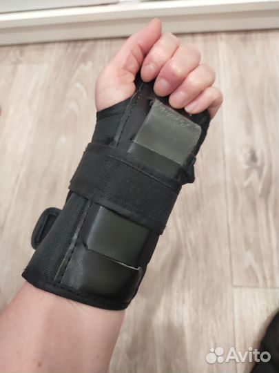 Защита для роликов