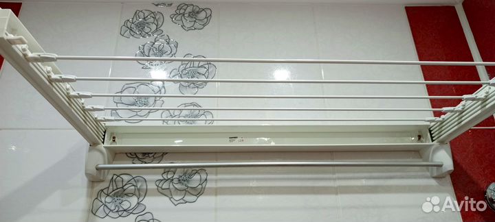 Сушилка для белья настенная складная б/у