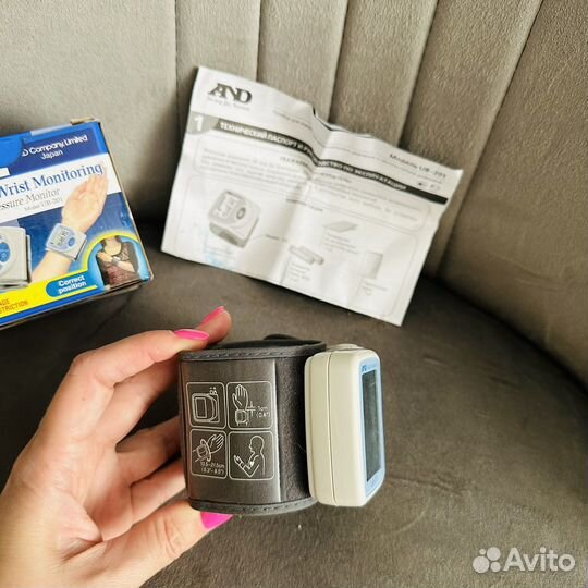 Тонометр на запястье and