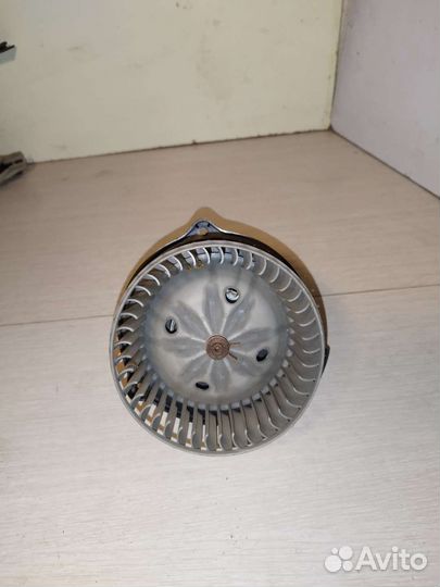 Моторчик печки Geely MK