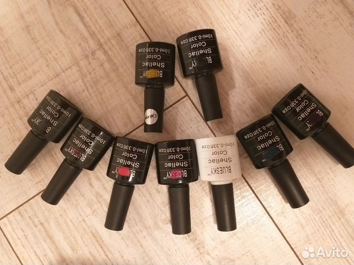 Лампа и гель лаки, шеллак, блюскай, лакомшир