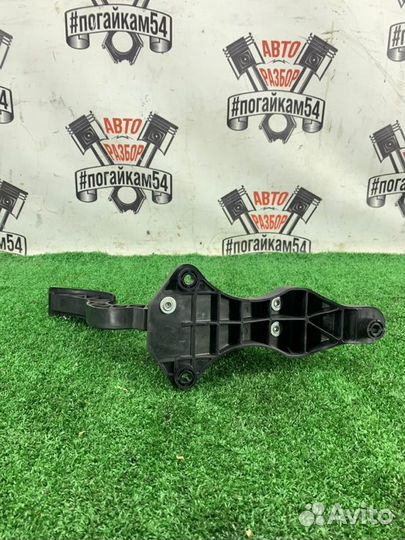 Педаль газа Hyundai Santa Fe CM D4EA 2008