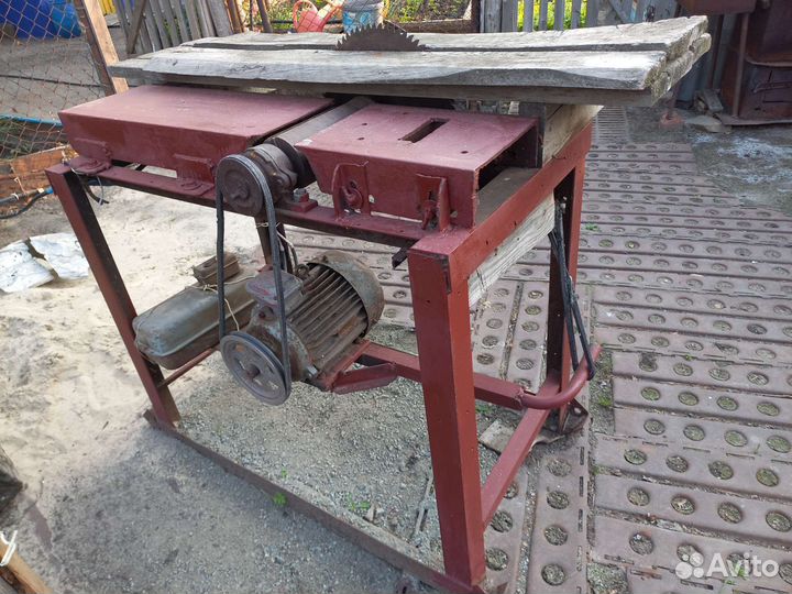 Циркулярная пила станок