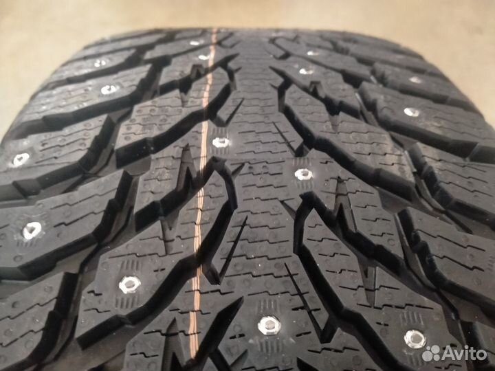 Nokian Tyres Hakkapeliitta 9 SUV 275/45 R21 110T
