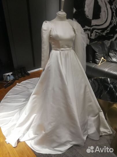 Отпаривание свадебных платьев и костюмов