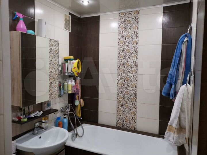 2-к. квартира, 42 м², 3/5 эт.