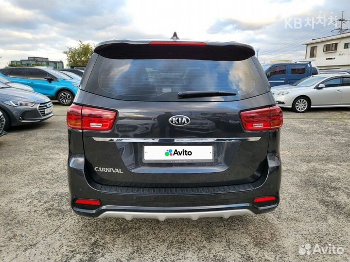 Kia Carnival 2.2 AT, 2018, 46 000 км