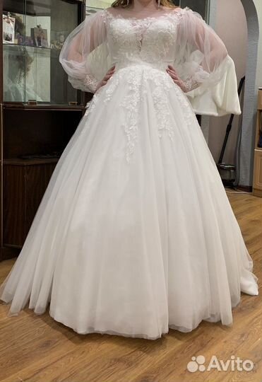 Свадебное платье.размер 46-54