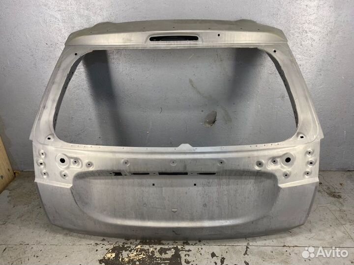 Крышка багажника Mitsubishi Outlander 3