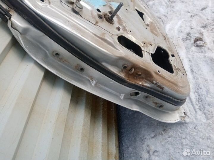 Дверь задняя правая Mitsubishi Carisma 4G92 2002