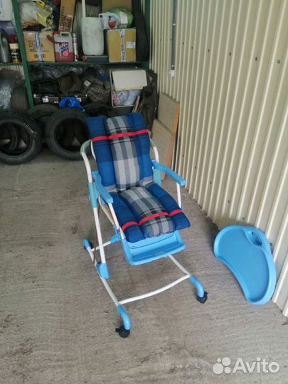 Детский стульчик-качалка для кормления Геоби Y801