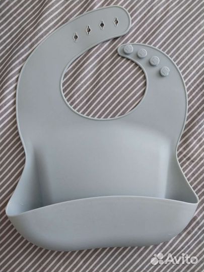 Нагрудник силиконовый